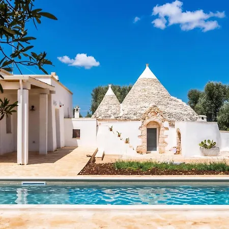 Trullo Pietra Bianca בית נופש *
