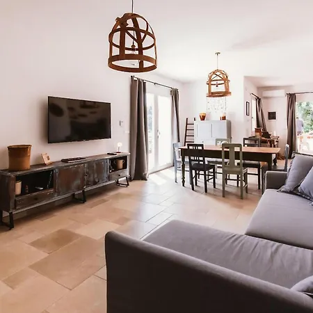 Trullo Pietra Bianca בית נופש אוסטוני